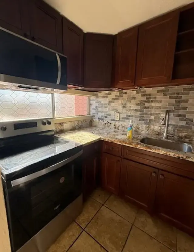 Listing Image for 3676 Lower Honoapiilani Rd C301 7 of 50