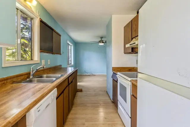 Listing Image for 120 Eleu Pl 13 of 19