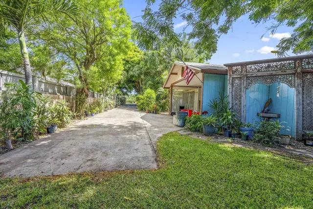 Listing Image for 120 Eleu Pl 6 of 19