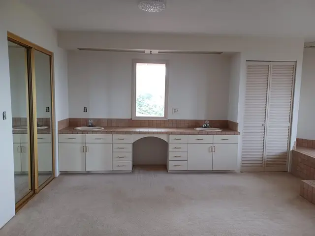 Listing Image for 135 Makana Rd 10 of 19