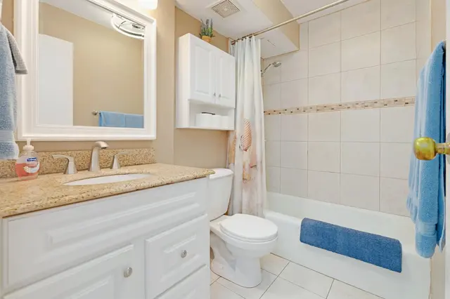 Listing Image for 35 Walaka St L209 25 of 50