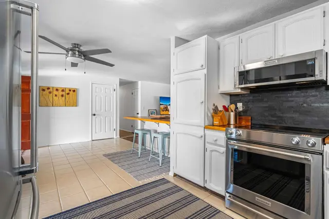 Listing Image for 35 Kupuna St 15 of 45