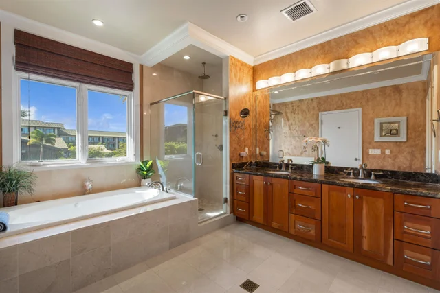 Listing Image for 161 Wailea Ike Pl D-201 18 of 36