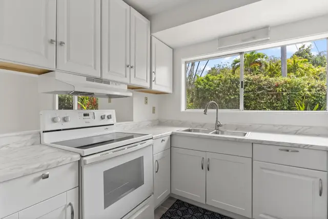 Listing Image for 28 Alaiki Pl 10 of 35