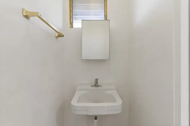 Listing Image for 28 Alaiki Pl 24 of 35