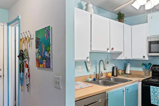 Listing Image for 3740 Lower Honoapiilani Rd F306 14 of 30