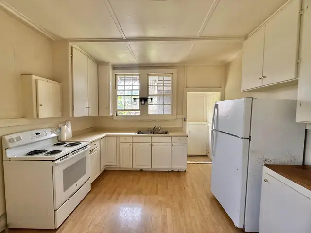 Listing Image for 34 Paihua St 7 of 23