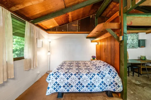 Listing Image for 11 Akea Pl 29 of 34