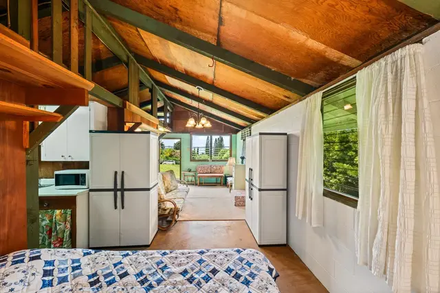 Listing Image for 11 Akea Pl 32 of 34