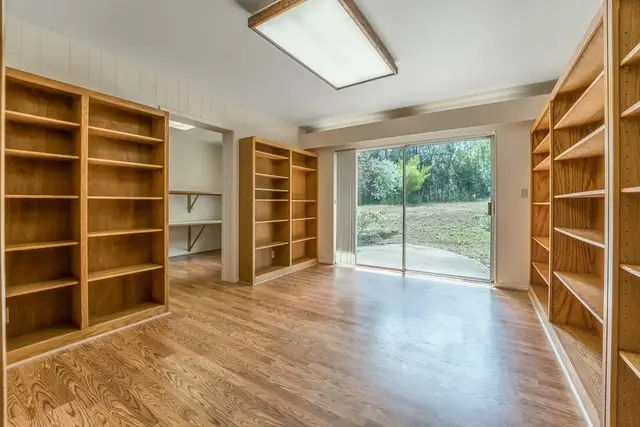 Listing Image for 41 Poha Pl 12 of 21