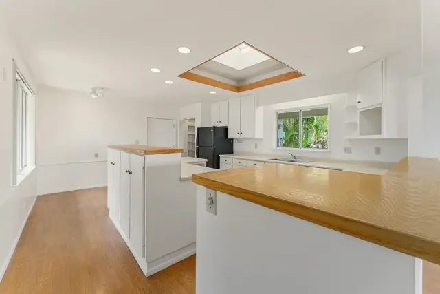 Listing Image for 41 Poha Pl 18 of 21