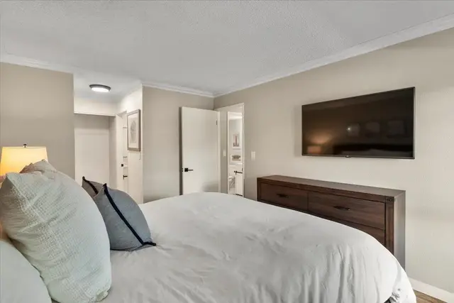 Listing Image for 140 Uwapo Rd 12-104 14 of 31