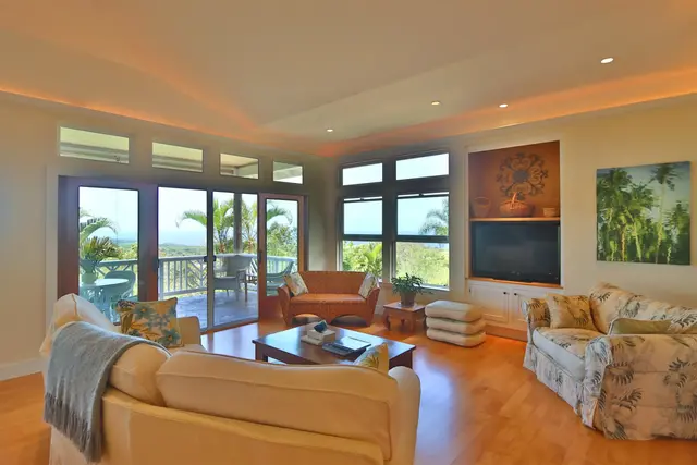 Listing Image for 14 Lower Ulumalu Rd 20 of 50