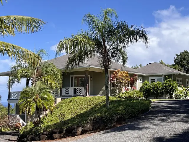 Listing Image for 14 Lower Ulumalu Rd 3 of 50