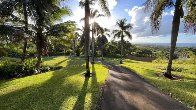 Listing Image for 14 Lower Ulumalu Rd 48 of 50
