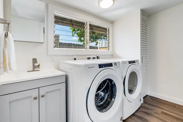 Listing Image for 5184 Lower Honoapiilani Rd 18 of 26