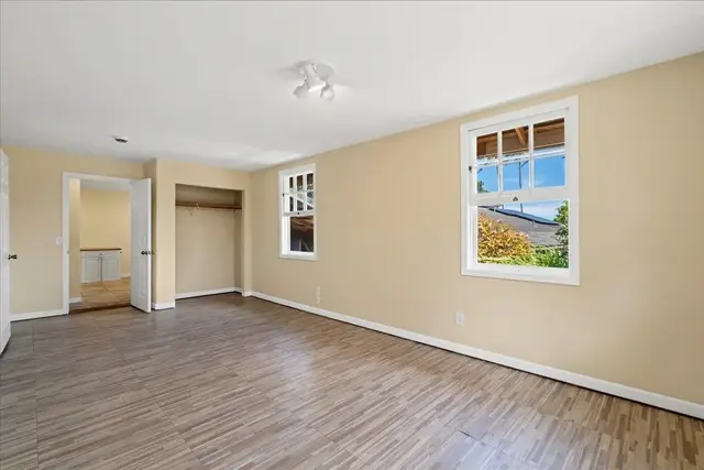 Listing Image for 752 Noholani St 27 of 45