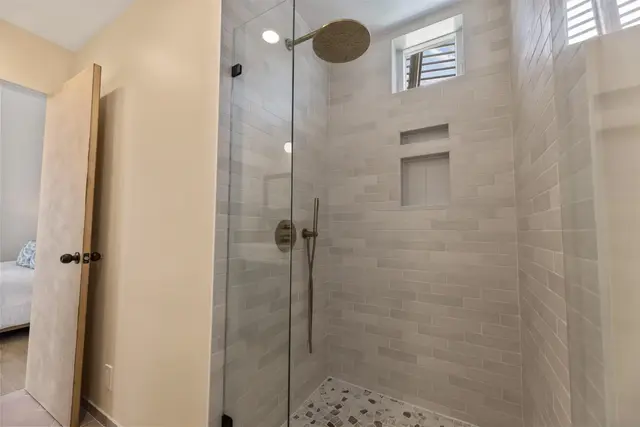 Listing Image for 674 Kauaheahe Pl Unit B 22 of 46