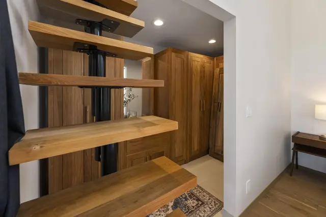Listing Image for 674 Kauaheahe Pl Unit B 24 of 46