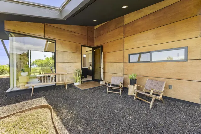 Listing Image for 674 Kauaheahe Pl Unit B 4 of 46
