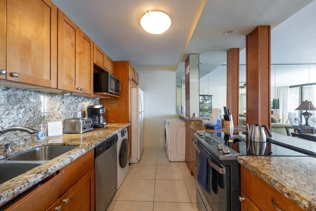 Listing Image for 4327 Lower Honoapiilani Rd 601 12 of 32