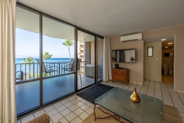 Listing Image for 4327 Lower Honoapiilani Rd 601 3 of 32