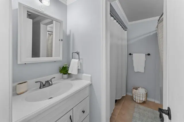 Listing Image for 1063 Lower Main St 203 15 of 22