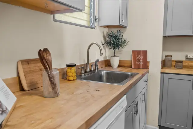 Listing Image for 1063 Lower Main St 203 16 of 22
