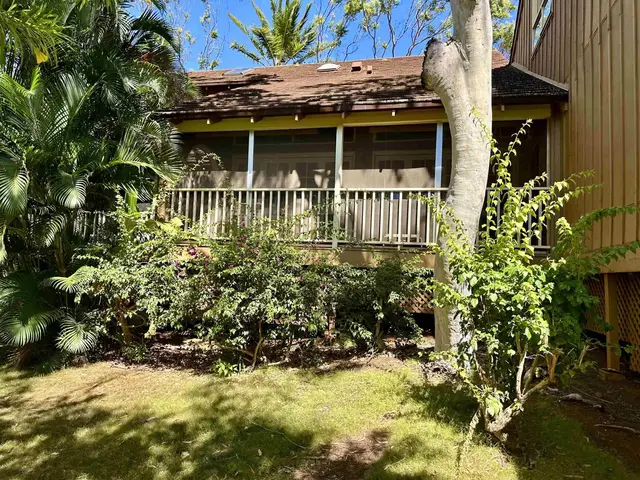 Listing Image for 100 Lio Pl Q3 26 of 36