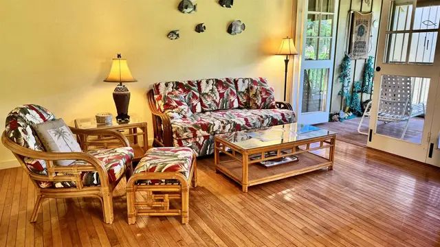 Listing Image for 100 Lio Pl Q3 3 of 36