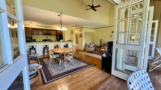 Listing Image for 100 Lio Pl Q3 4 of 36