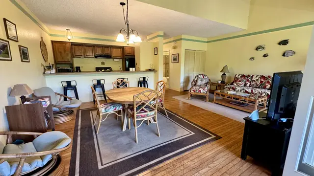 Listing Image for 100 Lio Pl Q3 5 of 36