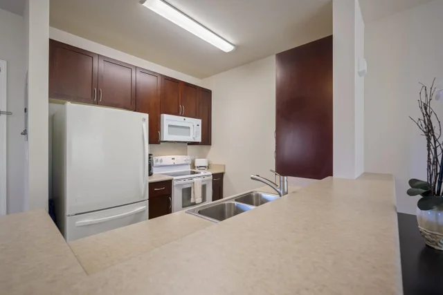 Listing Image for 119 Hoowaiwai Loop 906 10 of 32