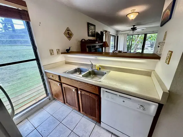 Listing Image for 50 Kepuhi Pl 106 7 of 41