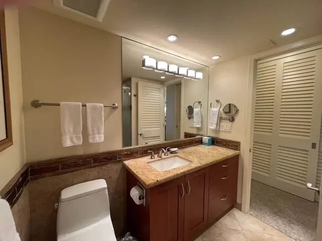 Listing Image for 2481 Kaanapali Pkwy 612w 13 of 49