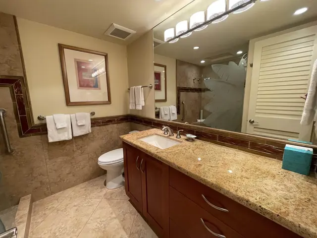 Listing Image for 2481 Kaanapali Pkwy 612w 23 of 49