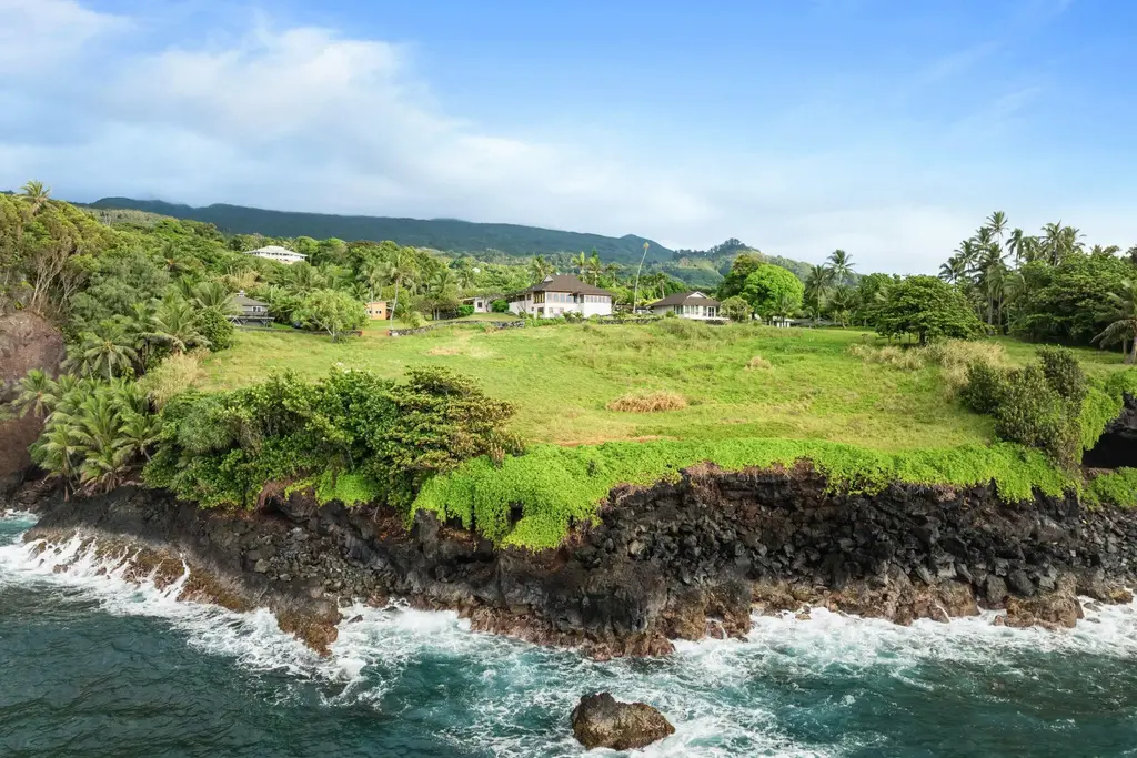 7127 Hana Hwy, Hana