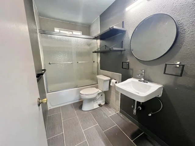 Listing Image for 2750 Keikilani St 19 of 20