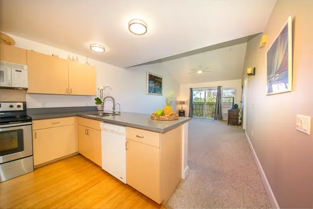 Listing Image for 139 Punohu Ln 10-7 4 of 20