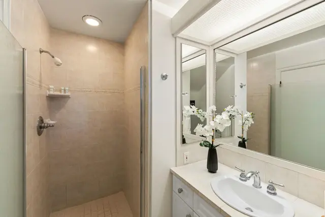 Listing Image for 100 Ridge Rd 2511 32 of 50