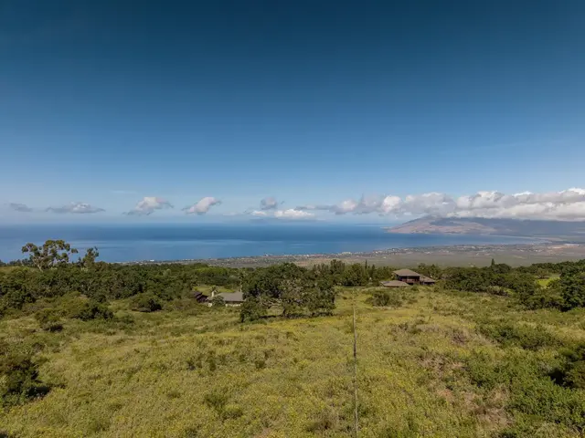 Listing Image for 275 Kealakapu Rd 11 of 28