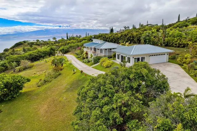 Listing Image for 445 Kaukini Loop 18 of 36