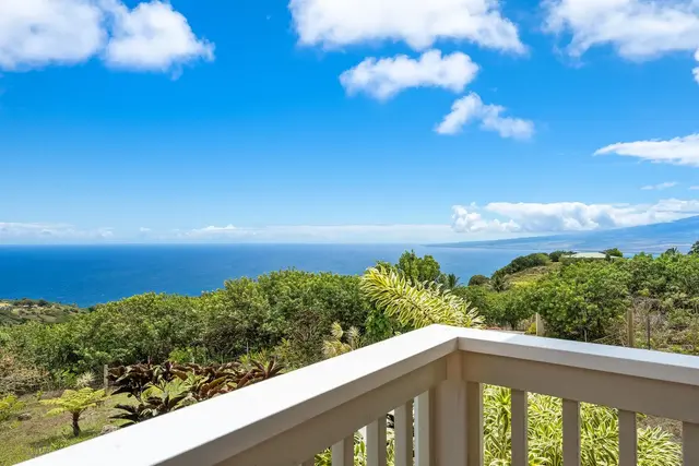Listing Image for 445 Kaukini Loop 3 of 36