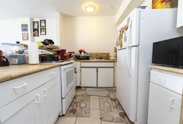 Listing Image for 371 Lono Ave 2 of 19
