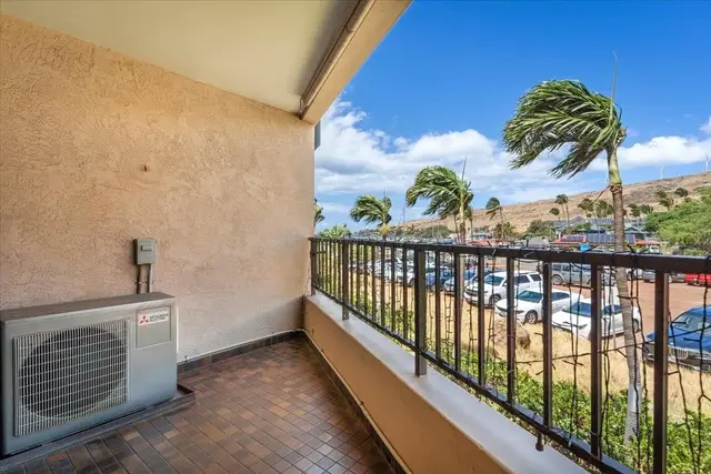 Listing Image for 20 Hauoli St 212 19 of 31
