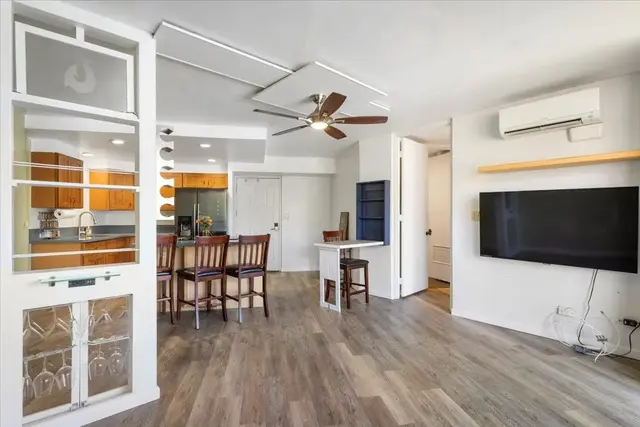 Listing Image for 20 Hauoli St 212 4 of 31