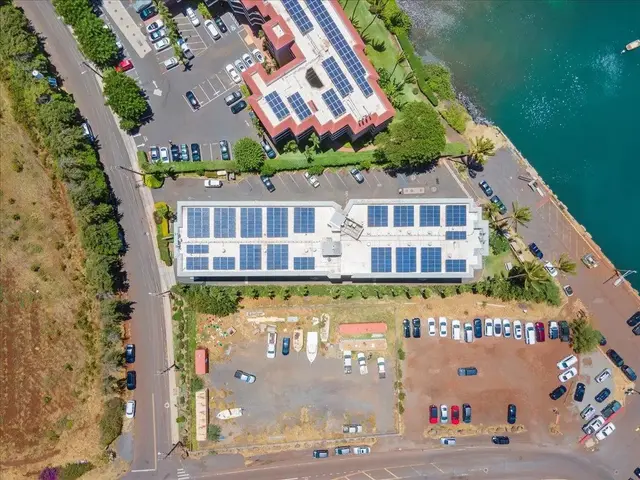 Listing Image for 20 Hauoli St 212 6 of 31