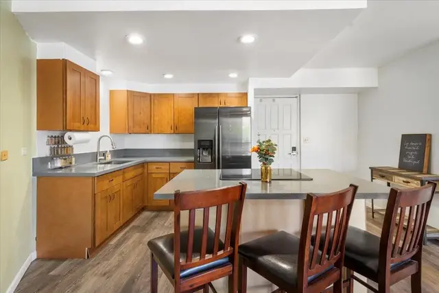 Listing Image for 20 Hauoli St 212 7 of 31