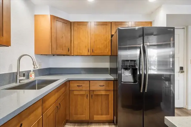 Listing Image for 20 Hauoli St 212 8 of 31