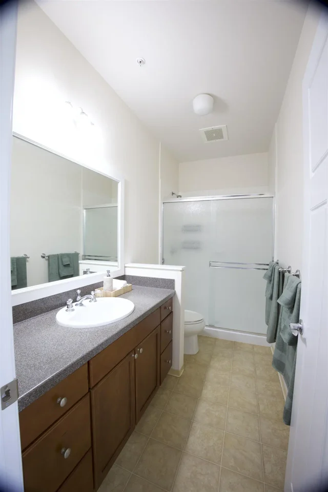 Listing Image for 31 E Kuu Aku Ln 206 11 of 21